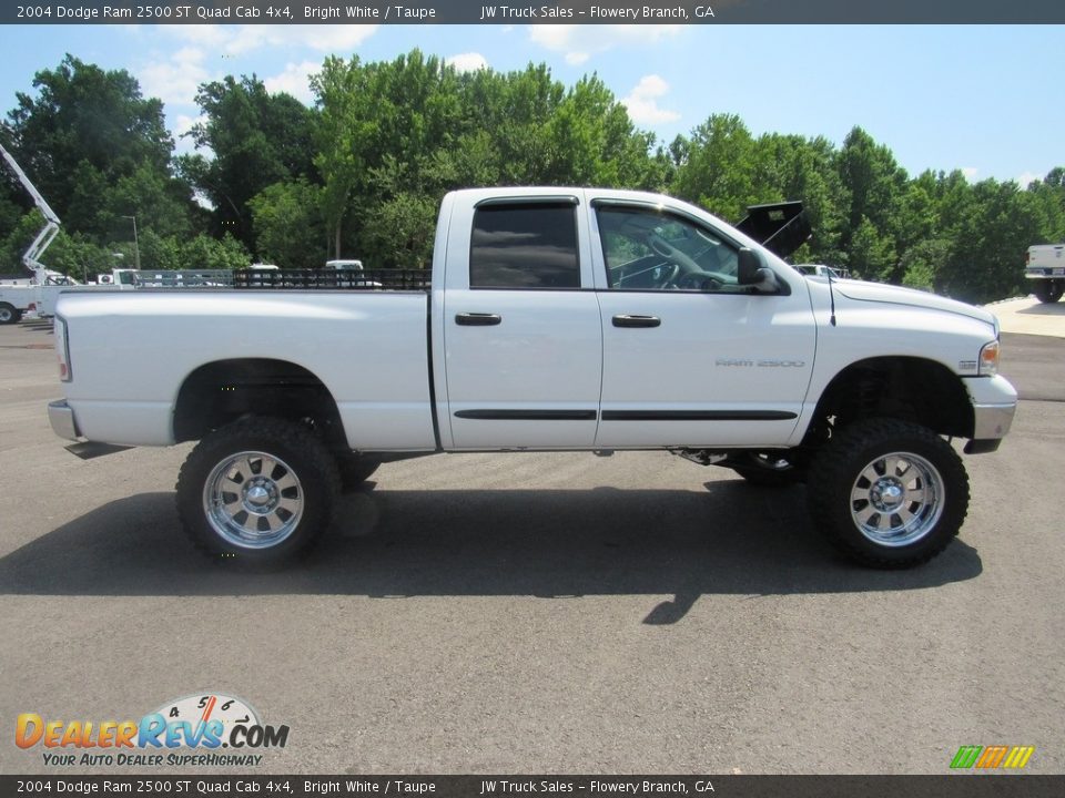 2004 Dodge Ram 2500 ST Quad Cab 4x4 Bright White / Taupe Photo #6