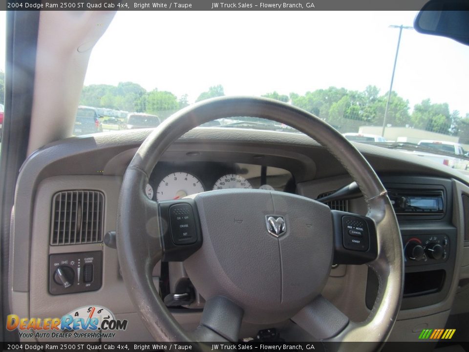 2004 Dodge Ram 2500 ST Quad Cab 4x4 Bright White / Taupe Photo #19