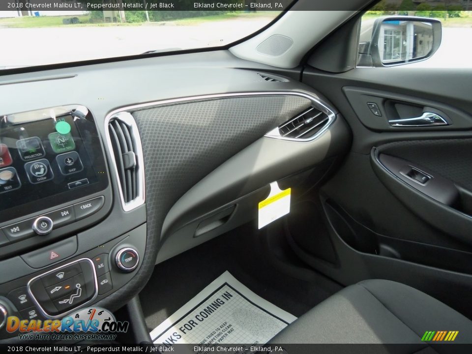 2018 Chevrolet Malibu LT Pepperdust Metallic / Jet Black Photo #25