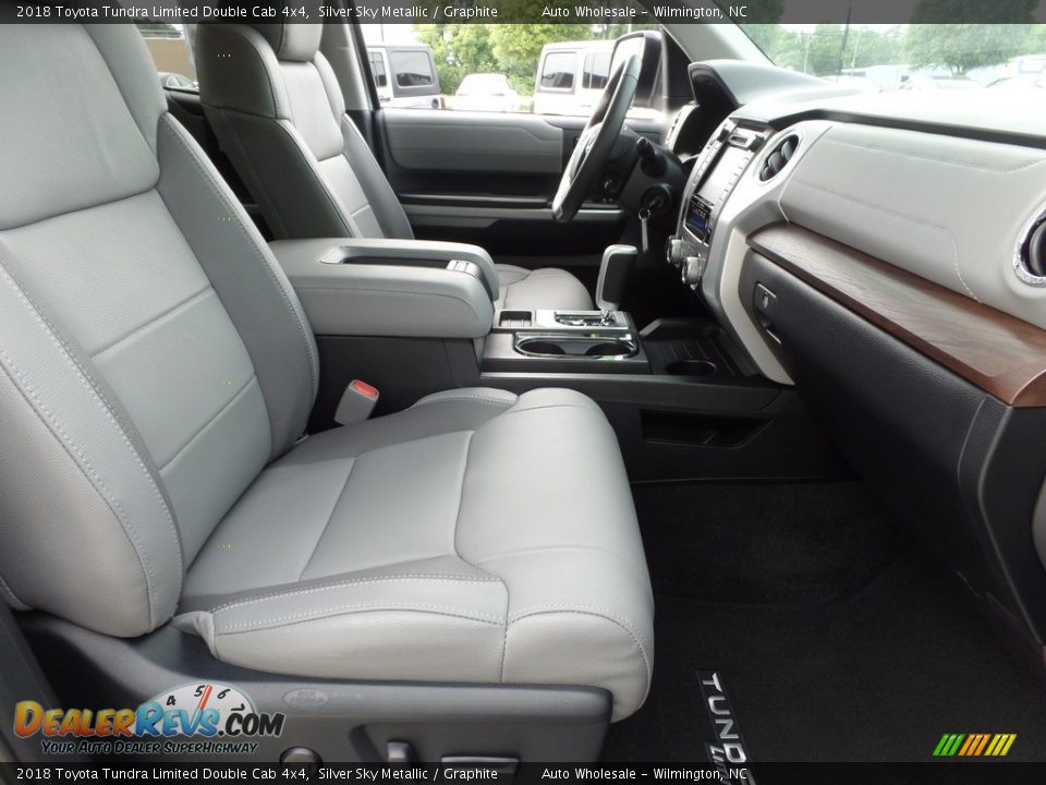 Front Seat of 2018 Toyota Tundra Limited Double Cab 4x4 Photo #13