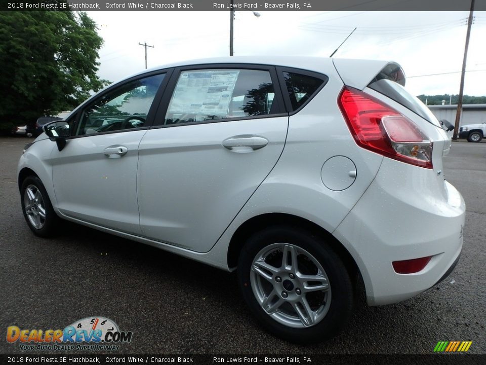 2018 Ford Fiesta SE Hatchback Oxford White / Charcoal Black Photo #5