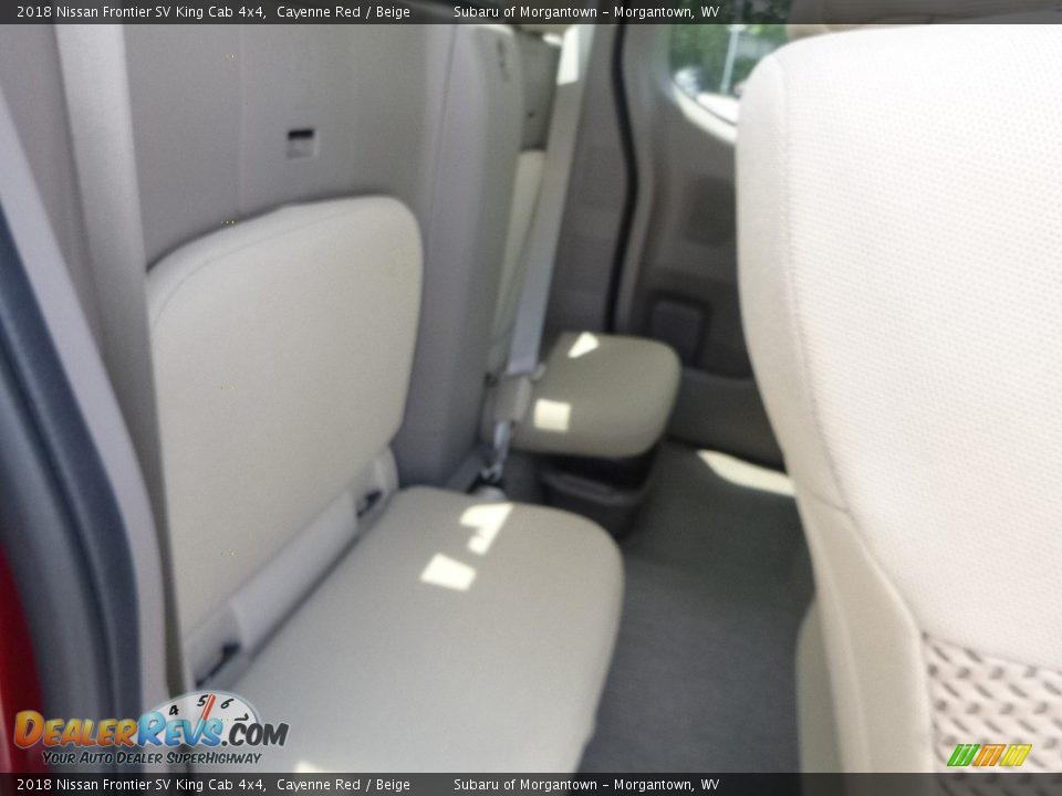 2018 Nissan Frontier SV King Cab 4x4 Cayenne Red / Beige Photo #11