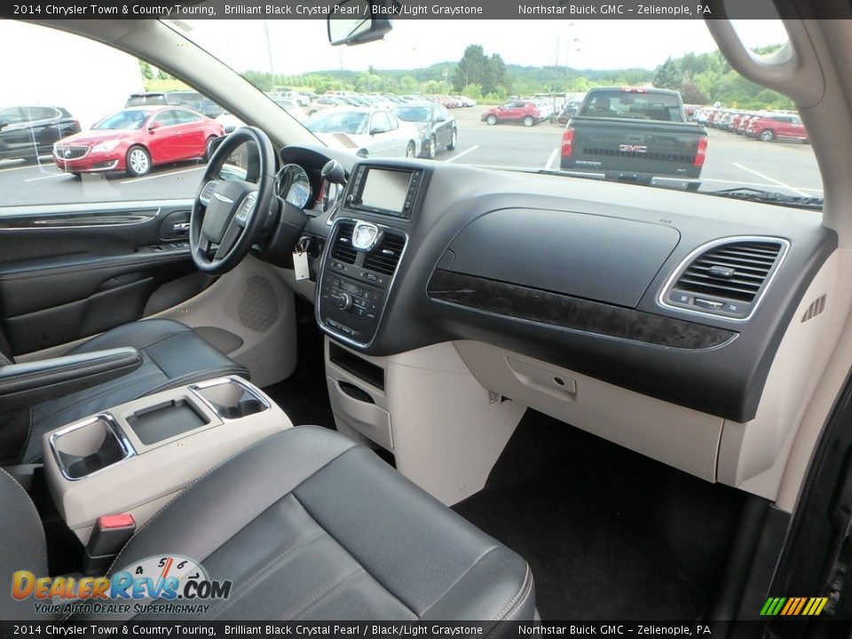 2014 Chrysler Town & Country Touring Brilliant Black Crystal Pearl / Black/Light Graystone Photo #6