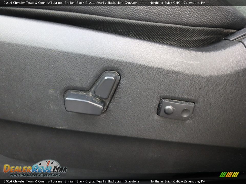 2014 Chrysler Town & Country Touring Brilliant Black Crystal Pearl / Black/Light Graystone Photo #22