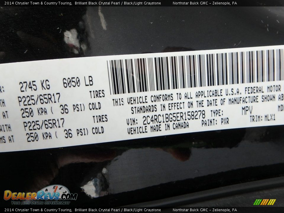 2014 Chrysler Town & Country Touring Brilliant Black Crystal Pearl / Black/Light Graystone Photo #23