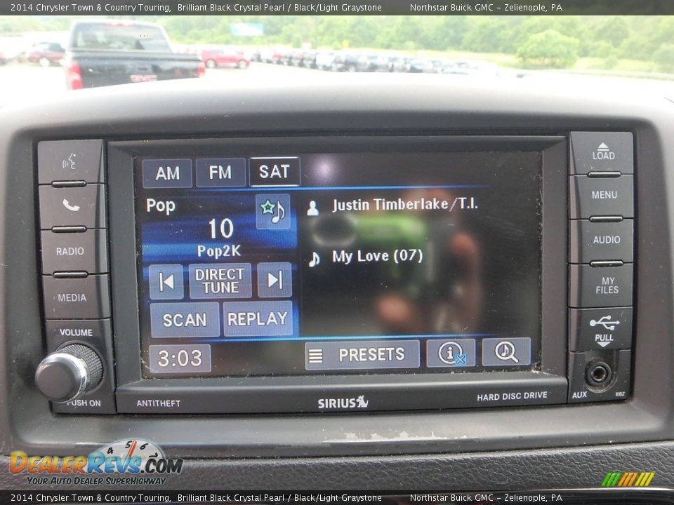 2014 Chrysler Town & Country Touring Brilliant Black Crystal Pearl / Black/Light Graystone Photo #28