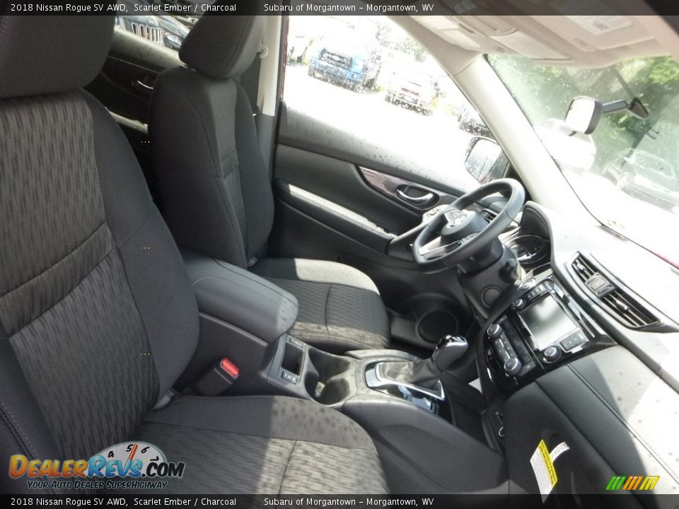 2018 Nissan Rogue SV AWD Scarlet Ember / Charcoal Photo #11
