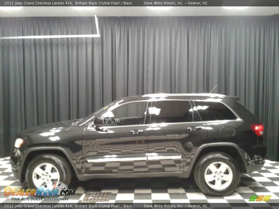2012 Jeep Grand Cherokee Laredo 4x4 Brilliant Black Crystal Pearl / Black Photo #1