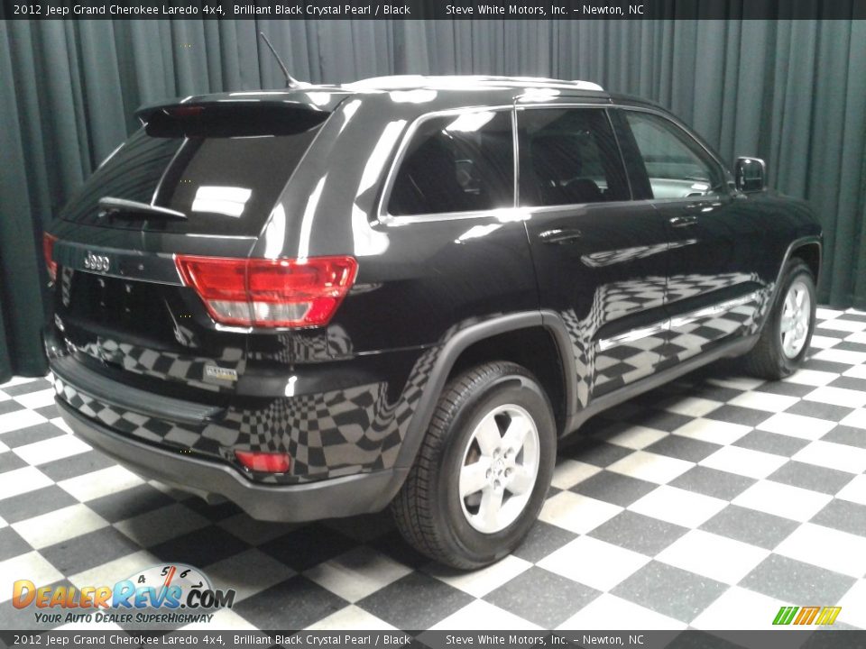 2012 Jeep Grand Cherokee Laredo 4x4 Brilliant Black Crystal Pearl / Black Photo #6