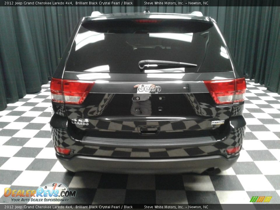 2012 Jeep Grand Cherokee Laredo 4x4 Brilliant Black Crystal Pearl / Black Photo #7