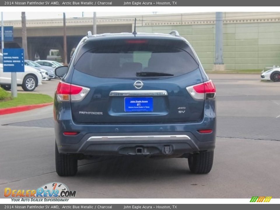 2014 Nissan Pathfinder SV AWD Arctic Blue Metallic / Charcoal Photo #6
