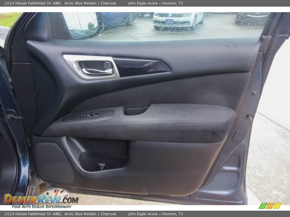 2014 Nissan Pathfinder SV AWD Arctic Blue Metallic / Charcoal Photo #24