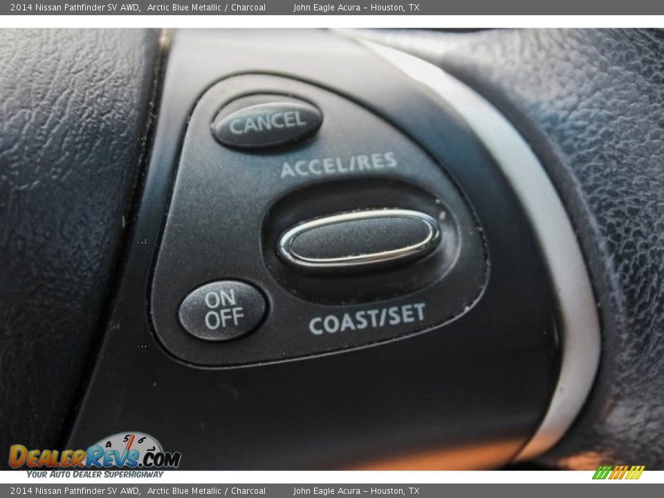 2014 Nissan Pathfinder SV AWD Arctic Blue Metallic / Charcoal Photo #32
