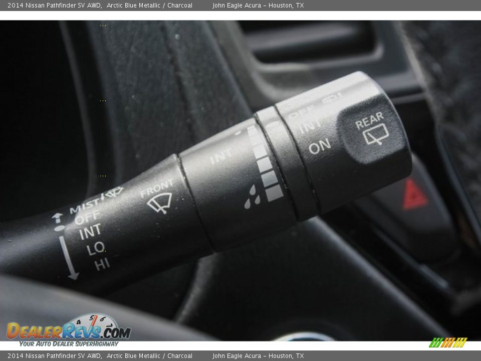 2014 Nissan Pathfinder SV AWD Arctic Blue Metallic / Charcoal Photo #33
