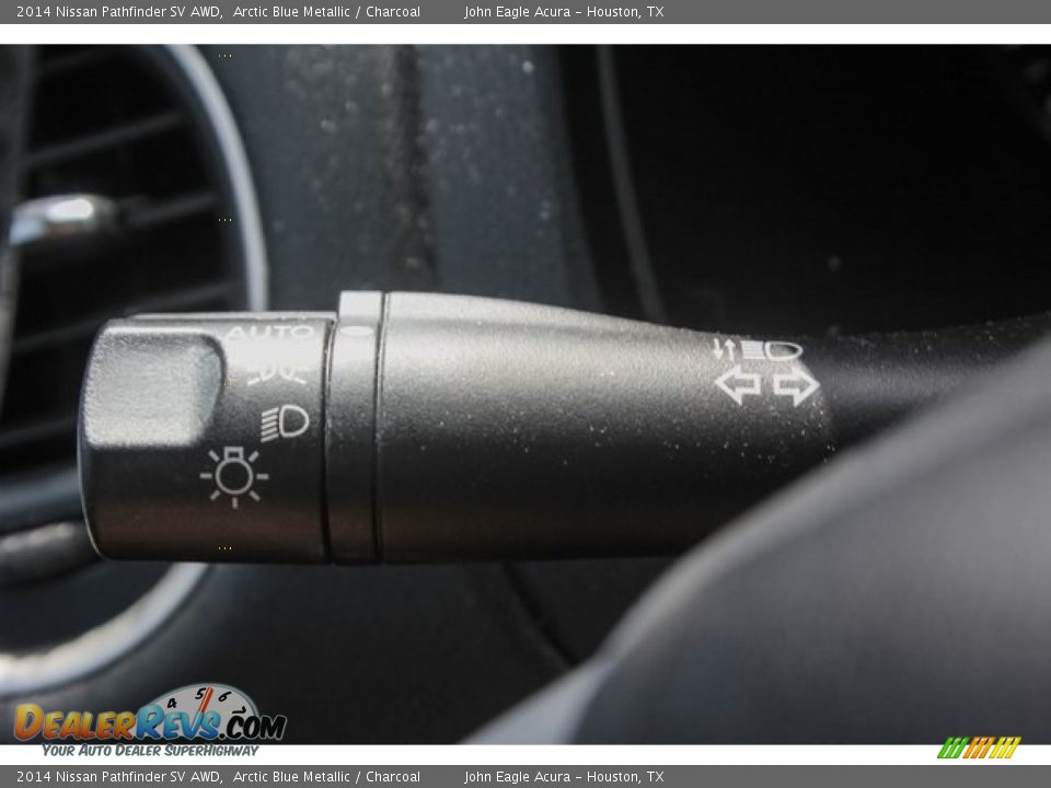 2014 Nissan Pathfinder SV AWD Arctic Blue Metallic / Charcoal Photo #34