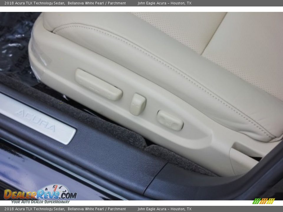 2018 Acura TLX Technology Sedan Bellanova White Pearl / Parchment Photo #12