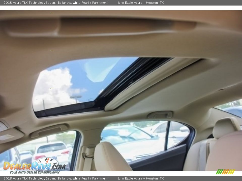 2018 Acura TLX Technology Sedan Bellanova White Pearl / Parchment Photo #32