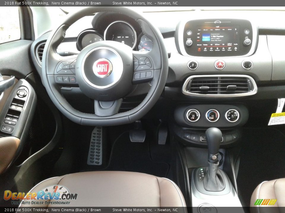 2018 Fiat 500X Trekking Nero Cinema (Black) / Brown Photo #22