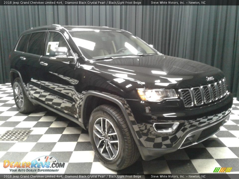 2018 Jeep Grand Cherokee Limited 4x4 Diamond Black Crystal Pearl / Black/Light Frost Beige Photo #4