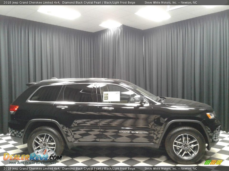 2018 Jeep Grand Cherokee Limited 4x4 Diamond Black Crystal Pearl / Black/Light Frost Beige Photo #5