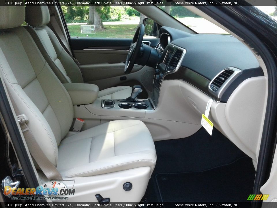2018 Jeep Grand Cherokee Limited 4x4 Diamond Black Crystal Pearl / Black/Light Frost Beige Photo #17