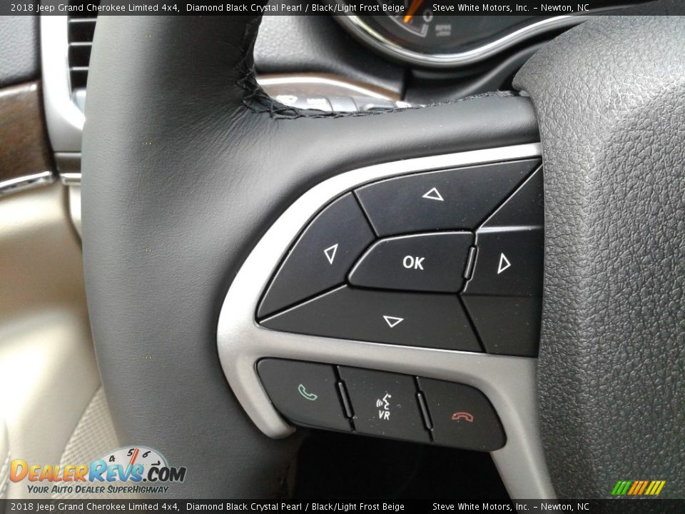 2018 Jeep Grand Cherokee Limited 4x4 Diamond Black Crystal Pearl / Black/Light Frost Beige Photo #19
