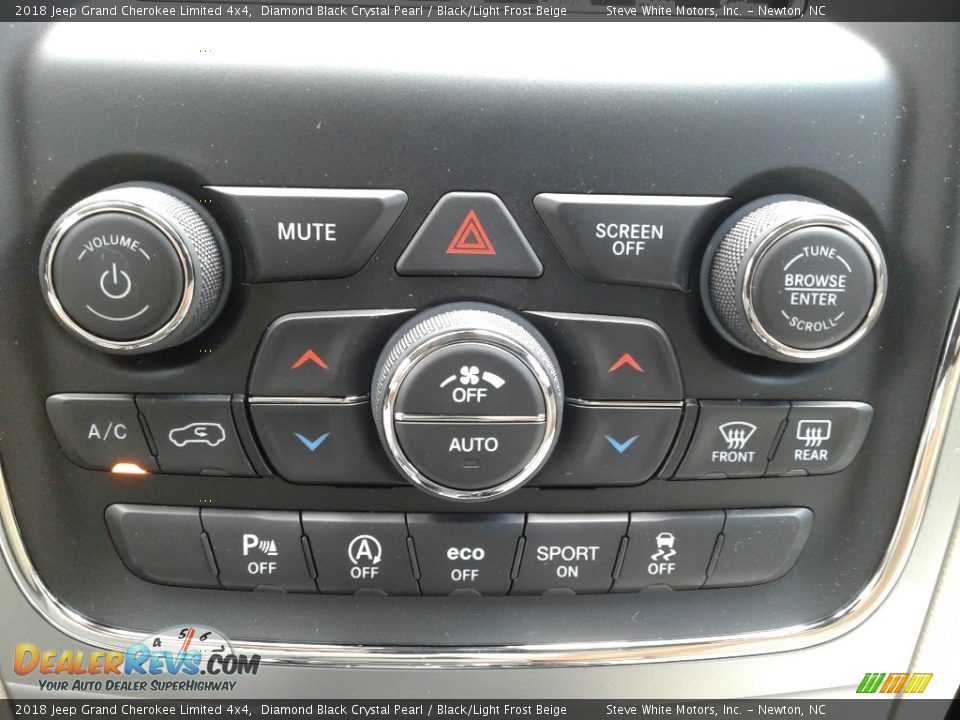 2018 Jeep Grand Cherokee Limited 4x4 Diamond Black Crystal Pearl / Black/Light Frost Beige Photo #28