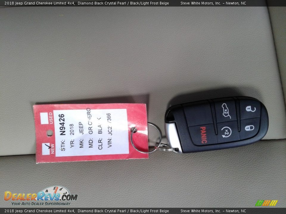 2018 Jeep Grand Cherokee Limited 4x4 Diamond Black Crystal Pearl / Black/Light Frost Beige Photo #33