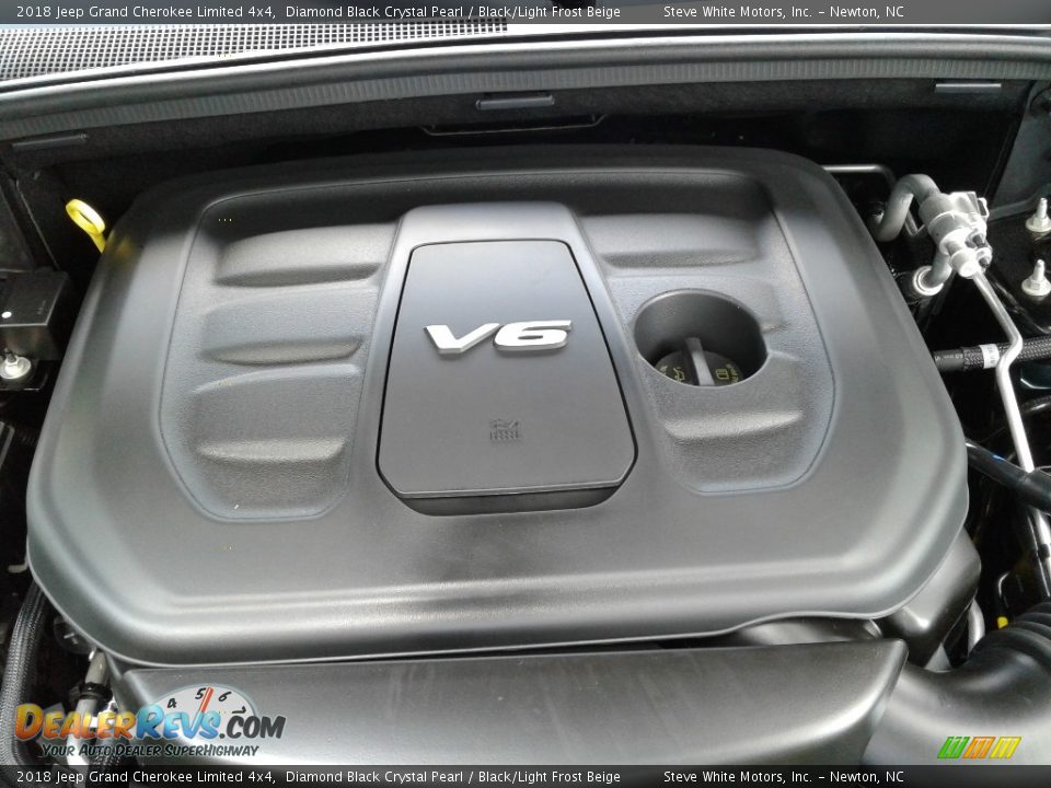 2018 Jeep Grand Cherokee Limited 4x4 Diamond Black Crystal Pearl / Black/Light Frost Beige Photo #34