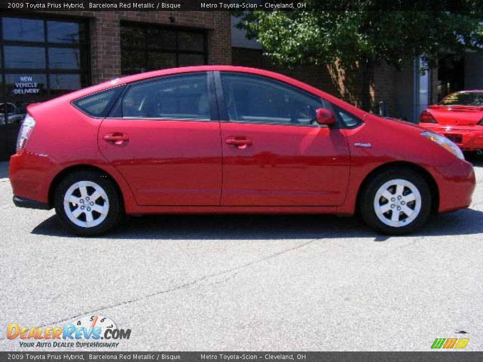 2009 Toyota Prius Hybrid Barcelona Red Metallic / Bisque Photo #2