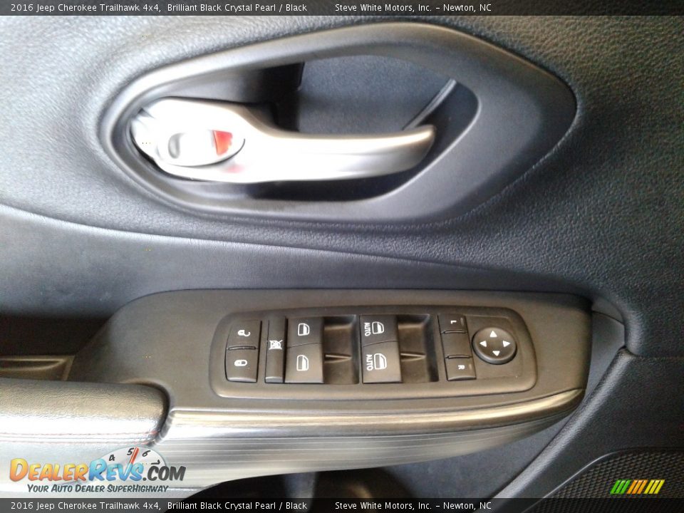 2016 Jeep Cherokee Trailhawk 4x4 Brilliant Black Crystal Pearl / Black Photo #9