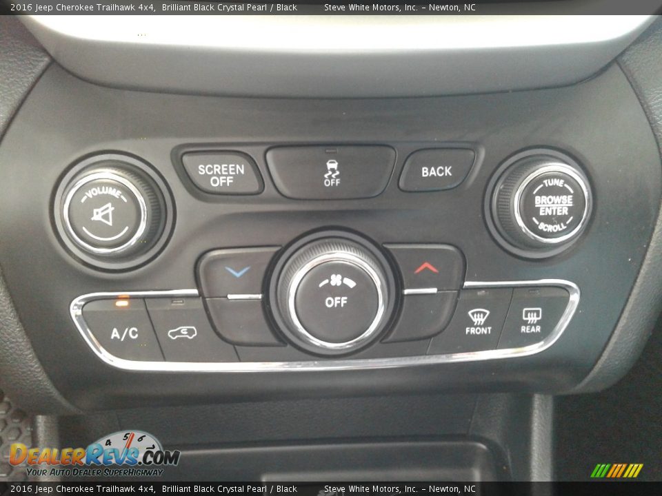 2016 Jeep Cherokee Trailhawk 4x4 Brilliant Black Crystal Pearl / Black Photo #26