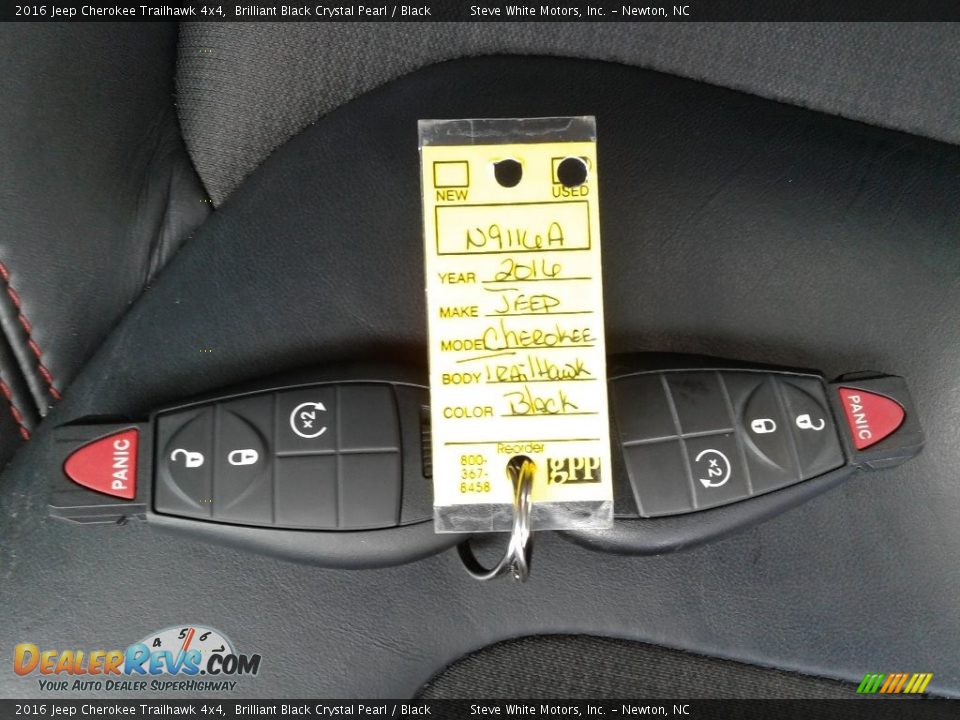 2016 Jeep Cherokee Trailhawk 4x4 Brilliant Black Crystal Pearl / Black Photo #29
