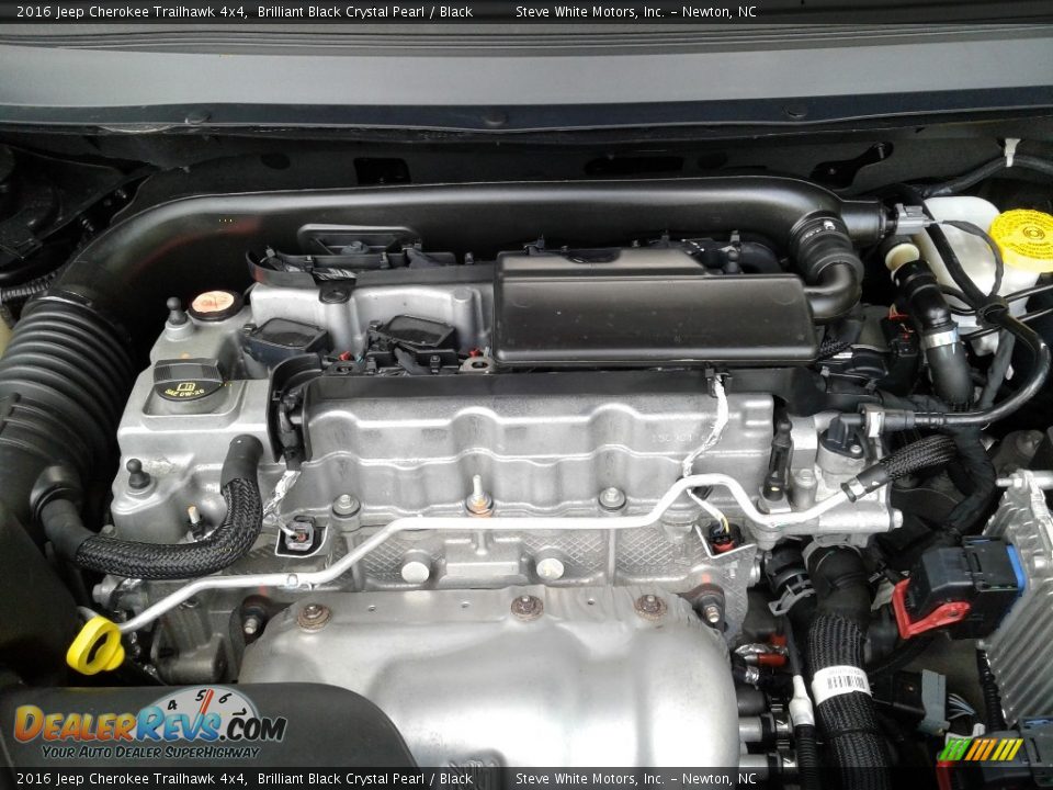2016 Jeep Cherokee Trailhawk 4x4 Brilliant Black Crystal Pearl / Black Photo #30