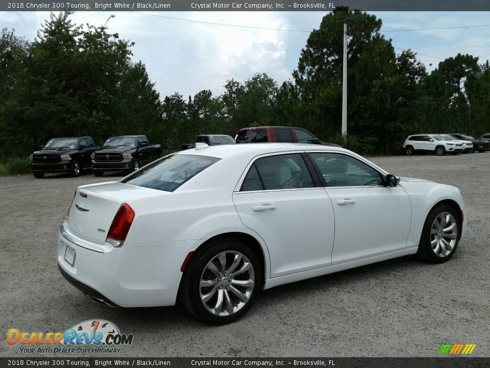 2018 Chrysler 300 Touring Bright White / Black/Linen Photo #5