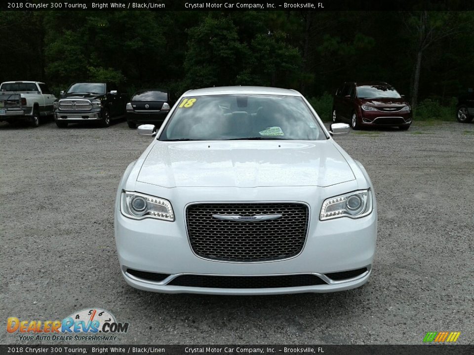 2018 Chrysler 300 Touring Bright White / Black/Linen Photo #8