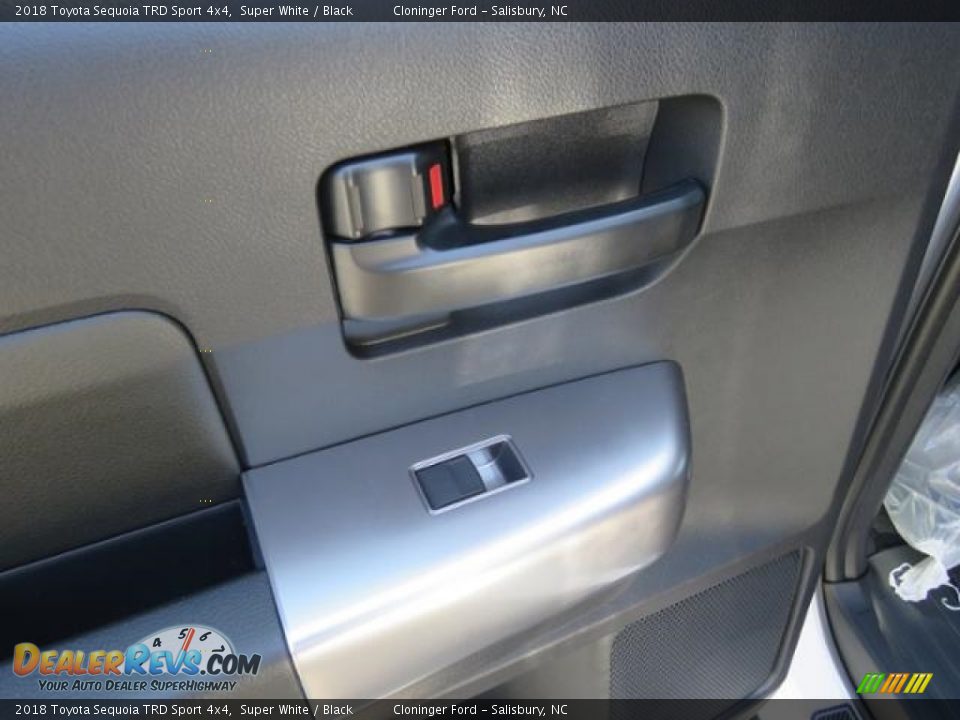 2018 Toyota Sequoia TRD Sport 4x4 Super White / Black Photo #8