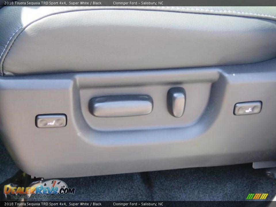 2018 Toyota Sequoia TRD Sport 4x4 Super White / Black Photo #10