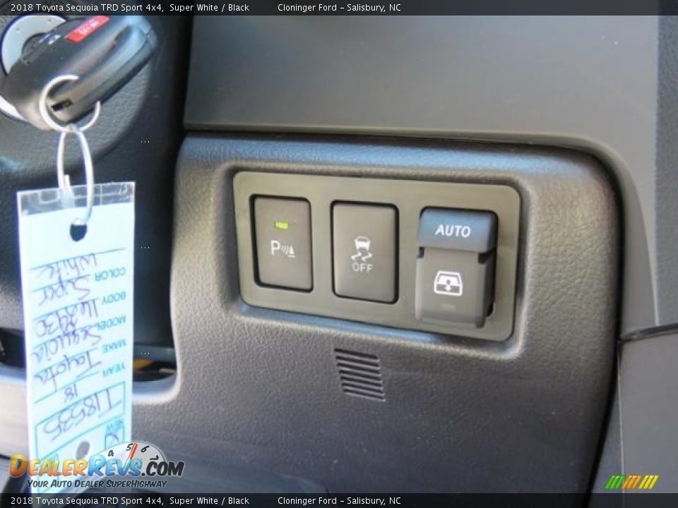 2018 Toyota Sequoia TRD Sport 4x4 Super White / Black Photo #18