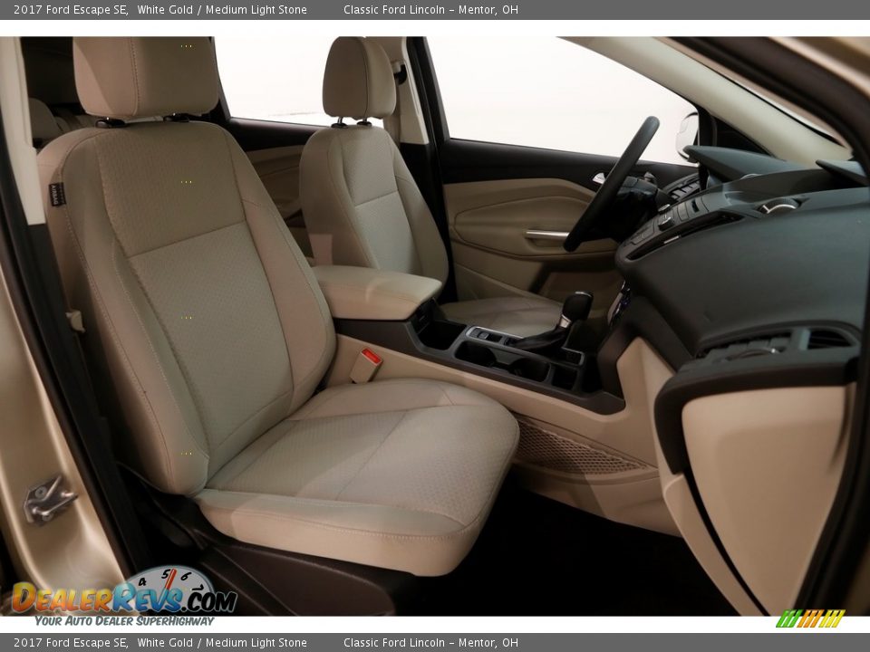 2017 Ford Escape SE White Gold / Medium Light Stone Photo #16