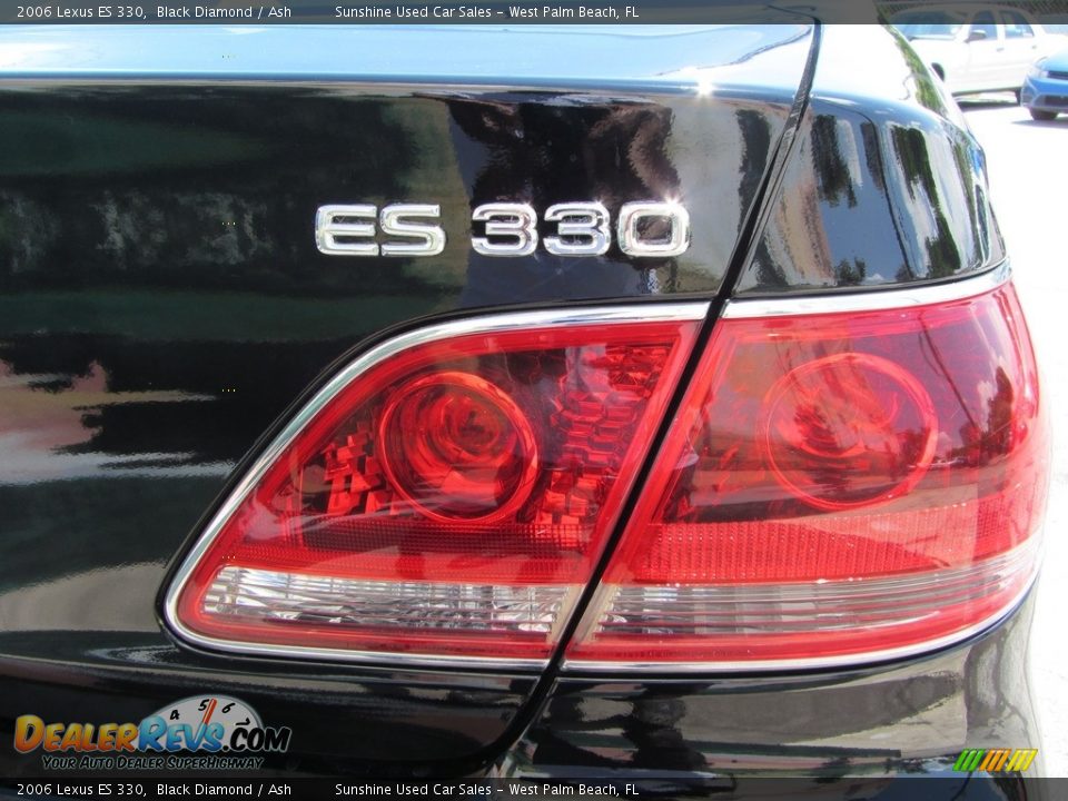 2006 Lexus ES 330 Black Diamond / Ash Photo #32