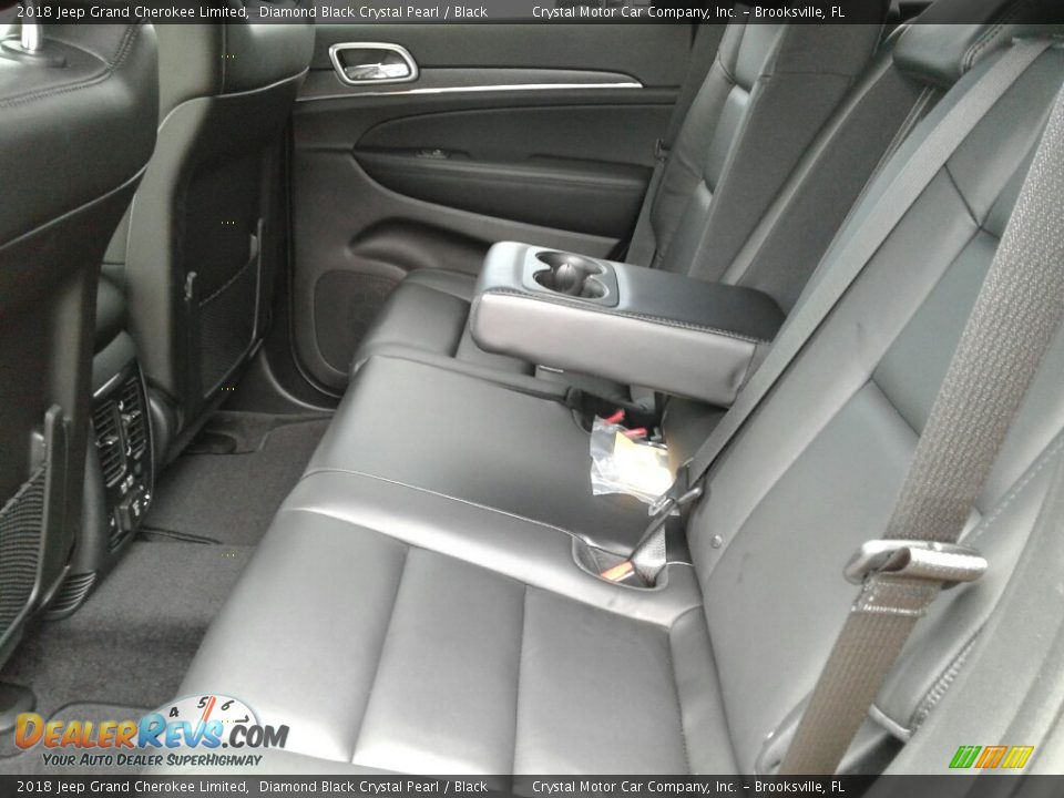 2018 Jeep Grand Cherokee Limited Diamond Black Crystal Pearl / Black Photo #10