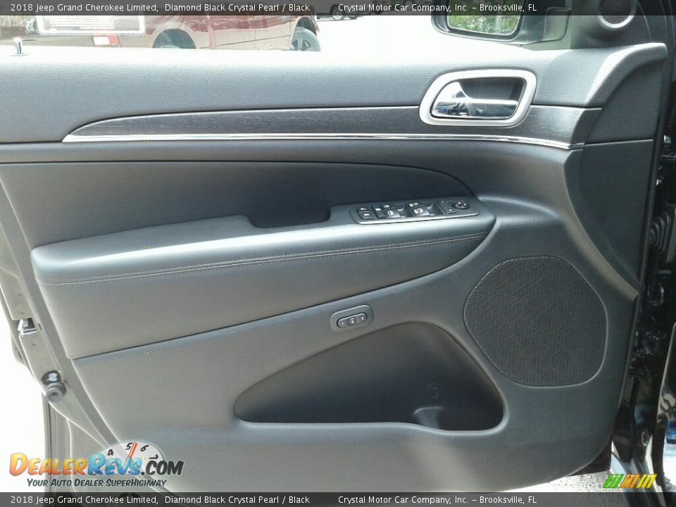 2018 Jeep Grand Cherokee Limited Diamond Black Crystal Pearl / Black Photo #17