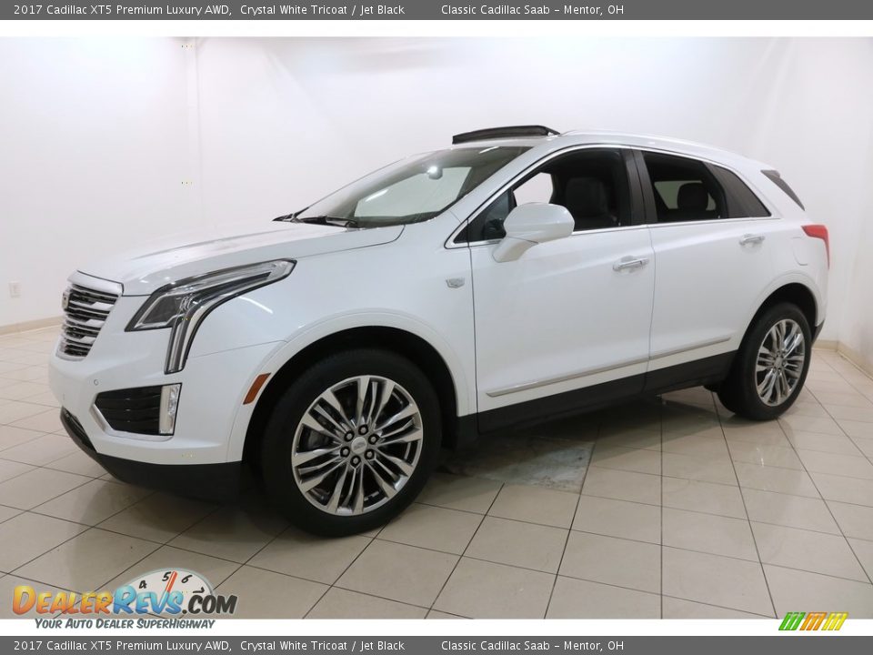 2017 Cadillac XT5 Premium Luxury AWD Crystal White Tricoat / Jet Black Photo #3
