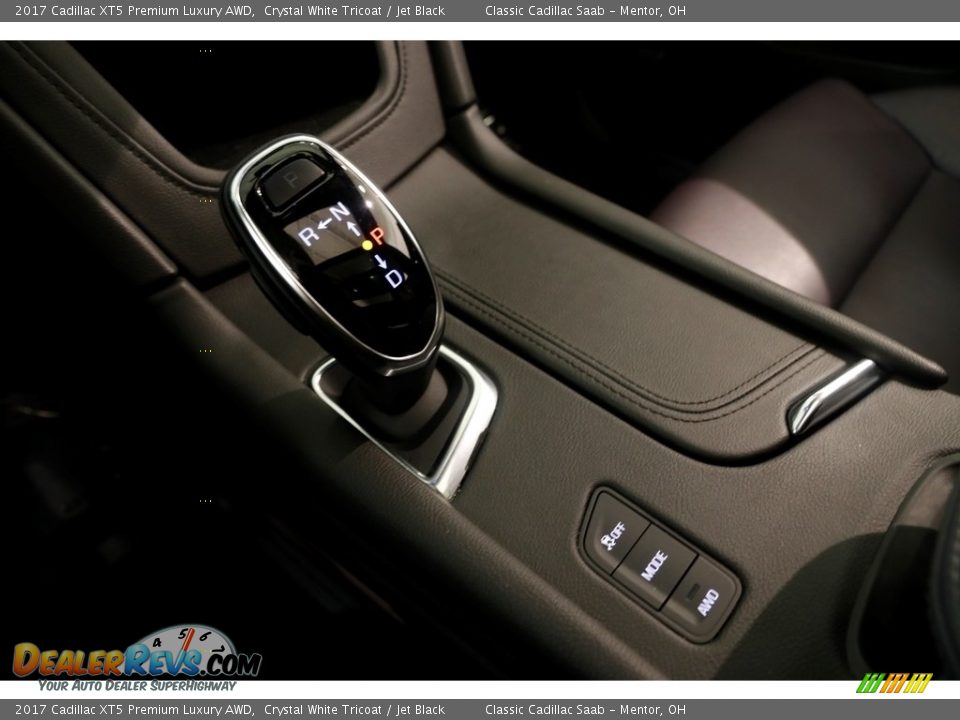 2017 Cadillac XT5 Premium Luxury AWD Crystal White Tricoat / Jet Black Photo #14