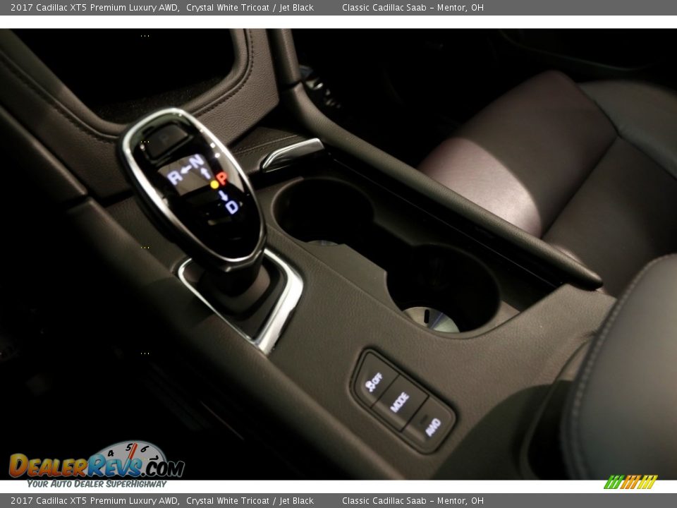 2017 Cadillac XT5 Premium Luxury AWD Crystal White Tricoat / Jet Black Photo #15