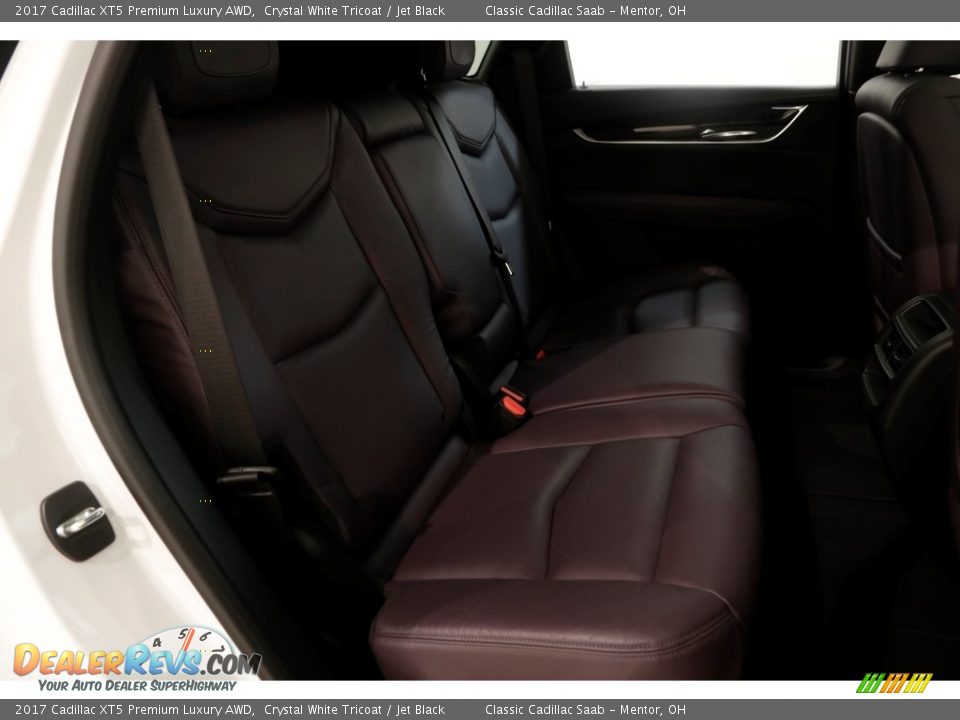 2017 Cadillac XT5 Premium Luxury AWD Crystal White Tricoat / Jet Black Photo #17