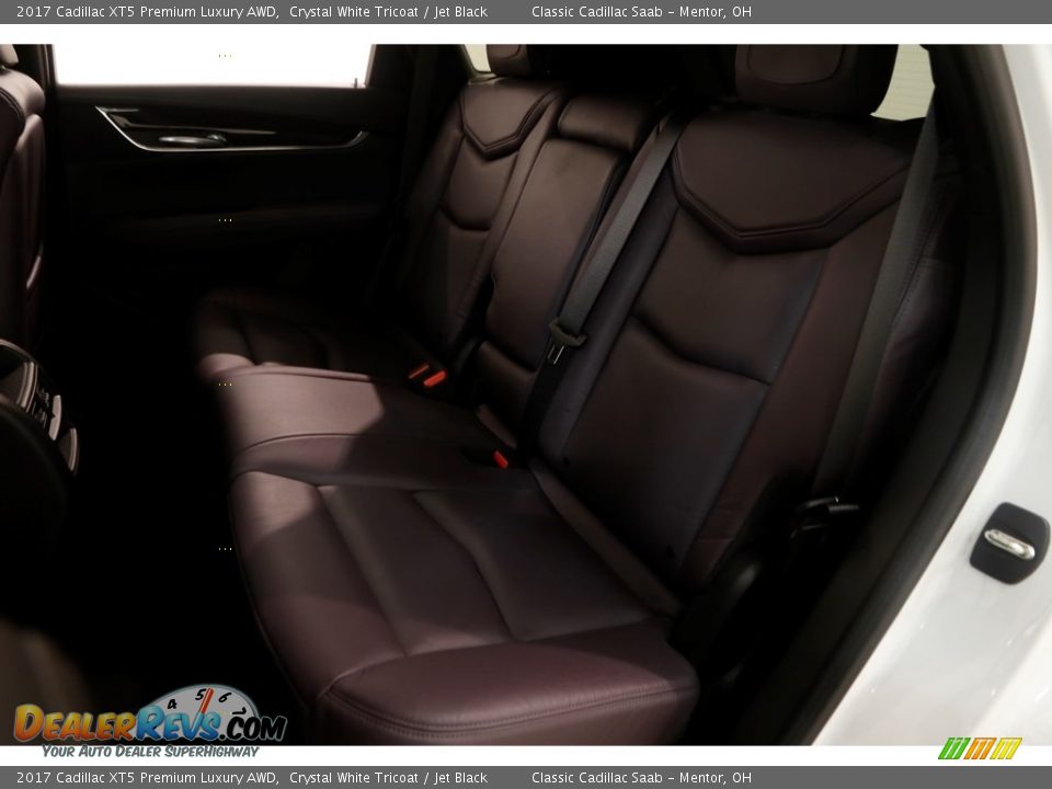 2017 Cadillac XT5 Premium Luxury AWD Crystal White Tricoat / Jet Black Photo #18