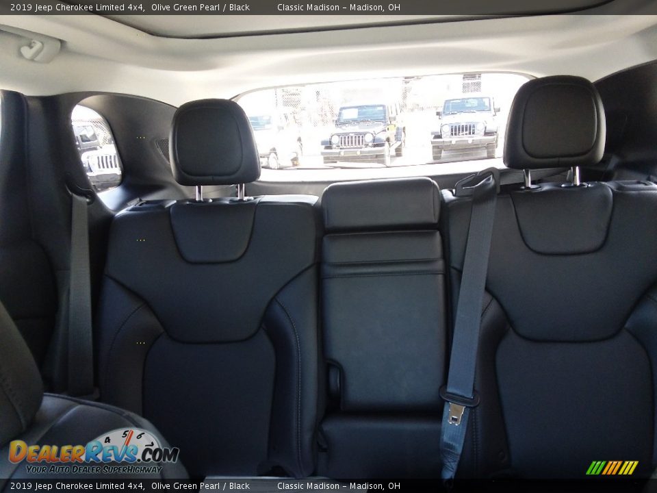 2019 Jeep Cherokee Limited 4x4 Olive Green Pearl / Black Photo #11