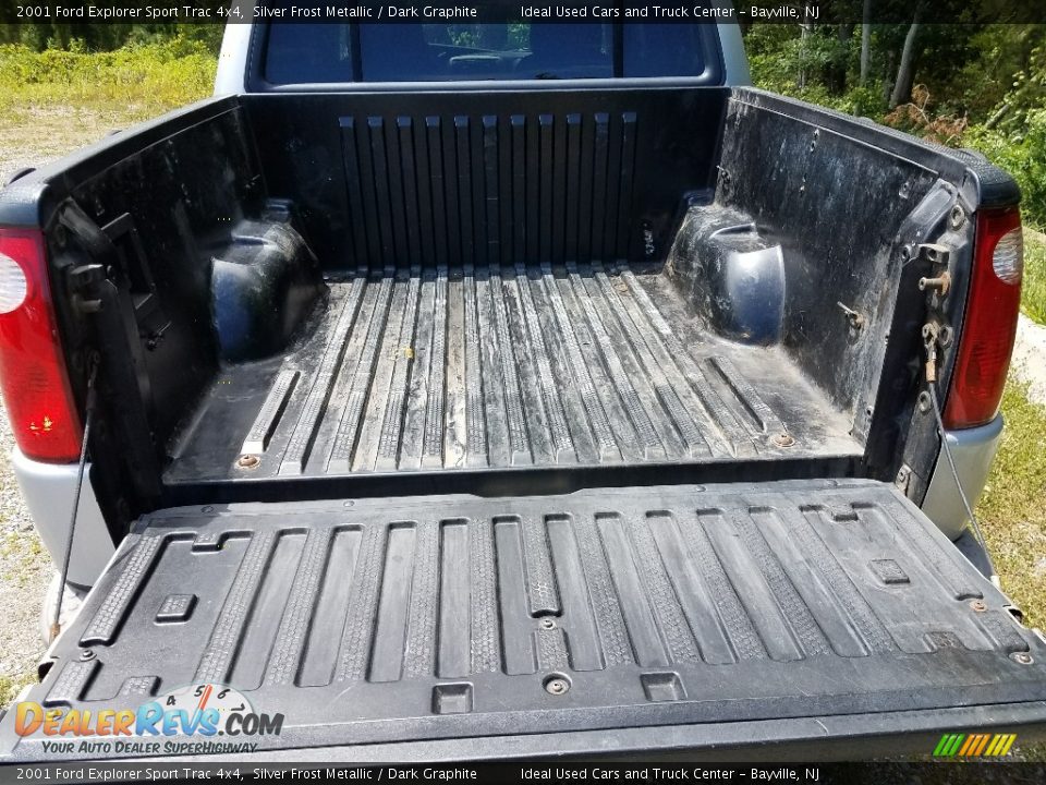 2001 Ford Explorer Sport Trac 4x4 Silver Frost Metallic / Dark Graphite Photo #19